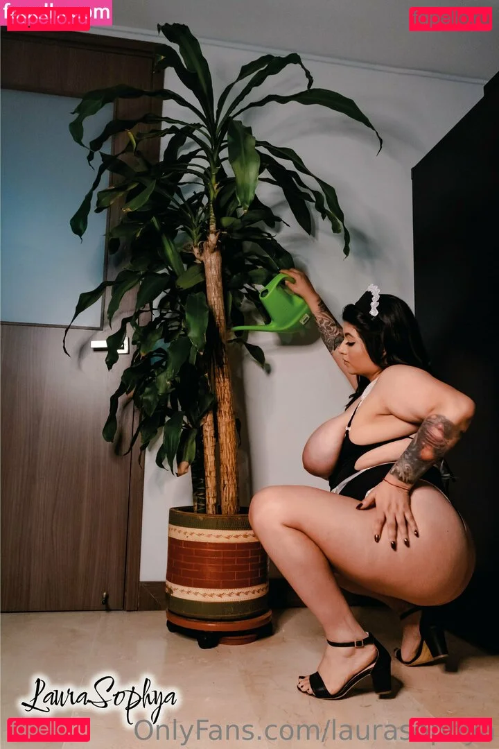 laurasophya Onlyfans Photo Gallery 