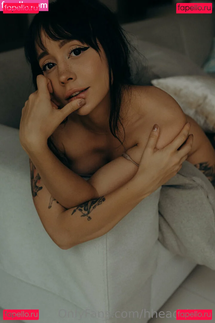 Headshot Onlyfans Photo Gallery 