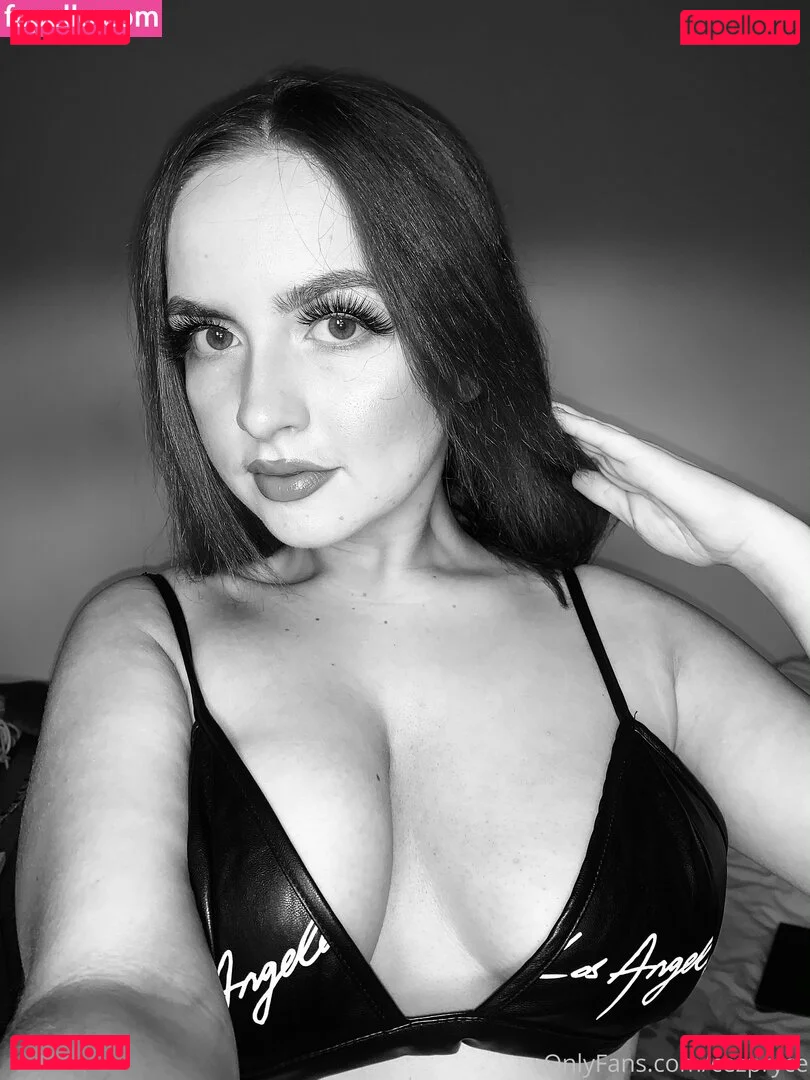 cezel Onlyfans Photo Gallery 