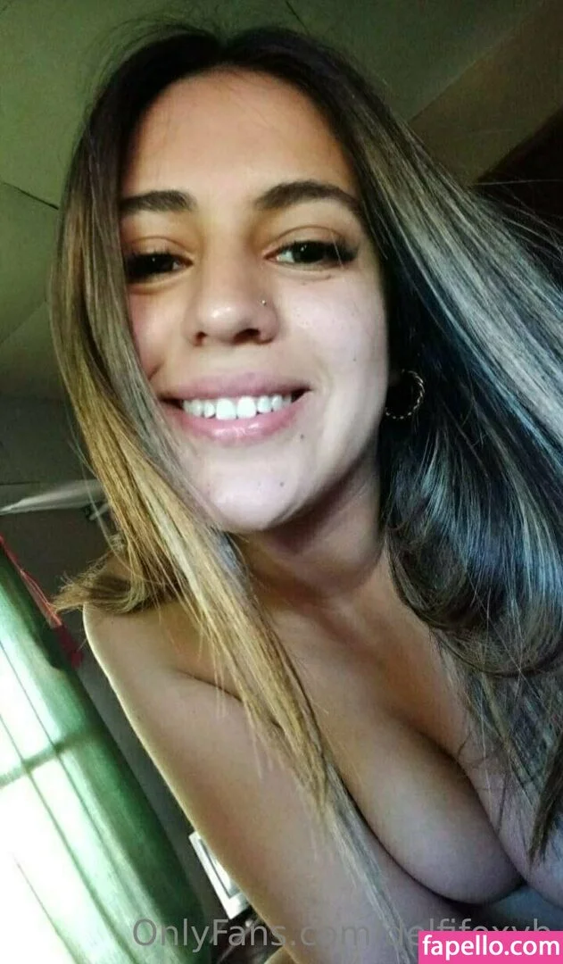 delfifoxyb Onlyfans Photo Gallery 