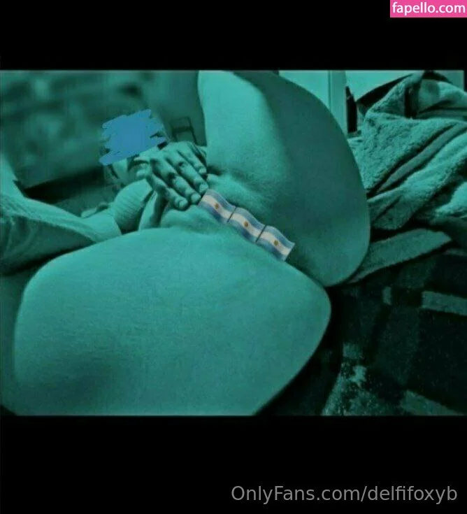 delfifoxyb Onlyfans Photo Gallery 
