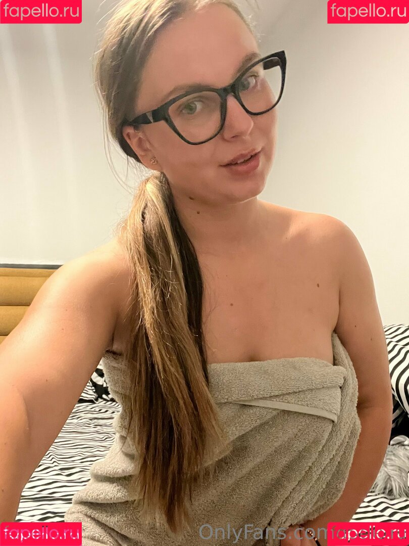 tsdelia Onlyfans Photo Gallery 