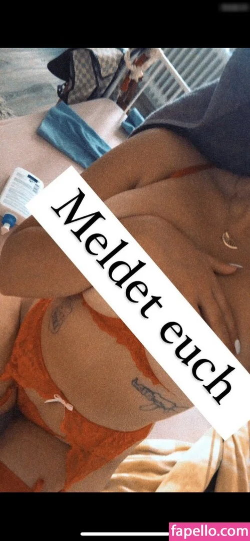 sofievomblock Onlyfans Photo Gallery 