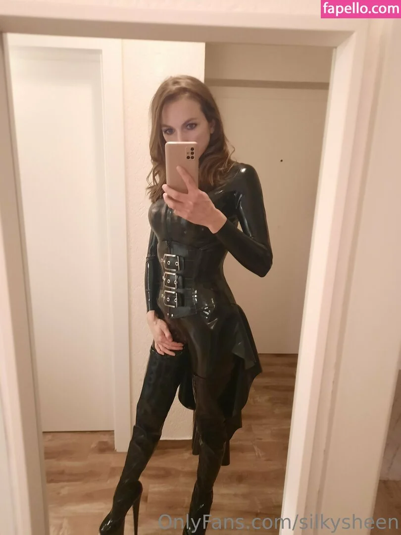 silkysheen Onlyfans Photo Gallery 