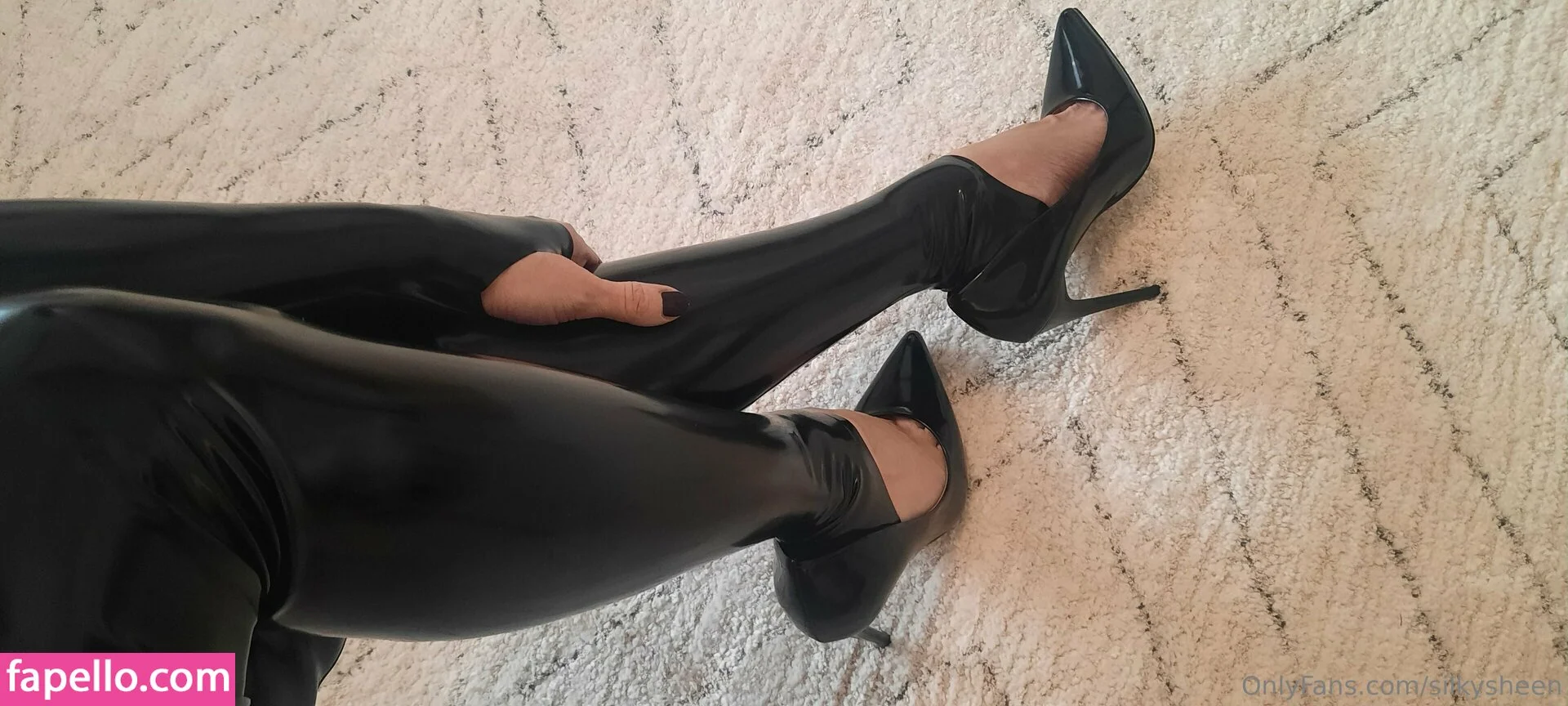 silkysheen Onlyfans Photo Gallery 