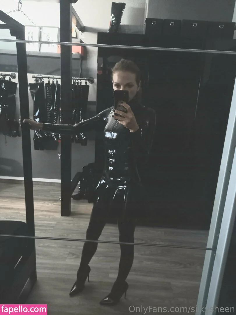 silkysheen Onlyfans Photo Gallery 