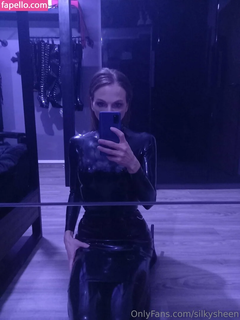 silkysheen Onlyfans Photo Gallery 