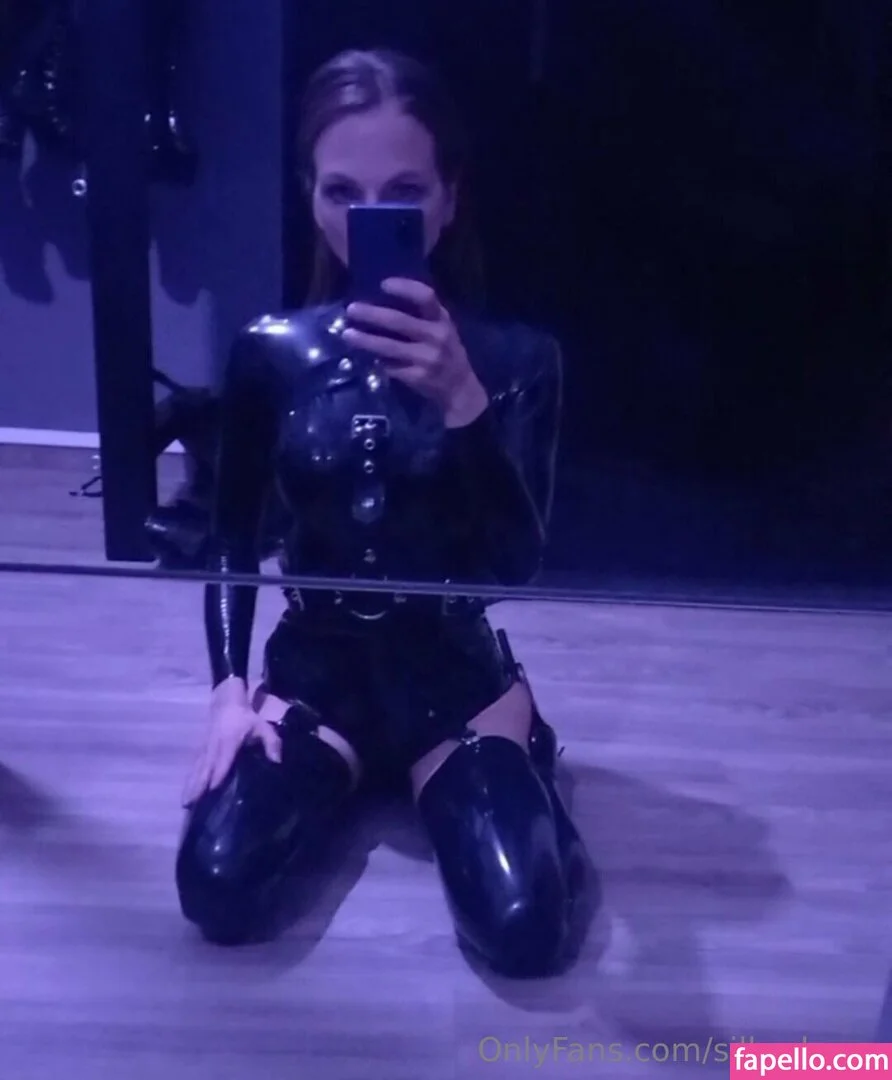 silkysheen Onlyfans Photo Gallery 