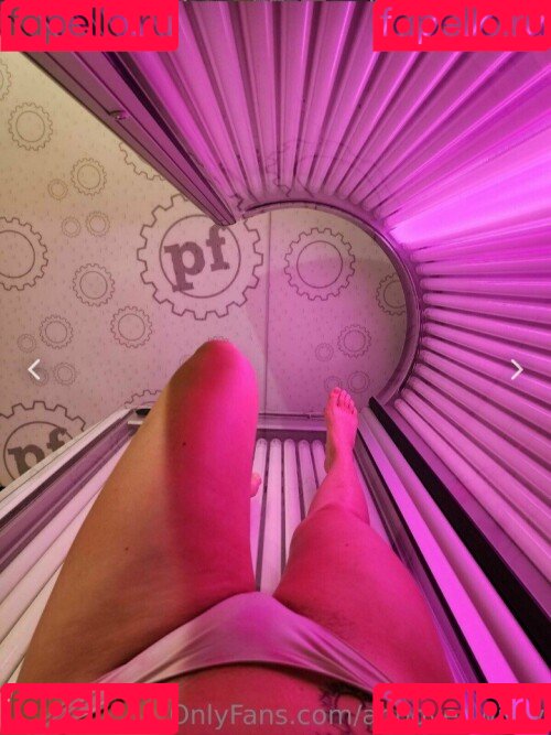 Annoyed Wifey Onlyfans Photo Gallery 