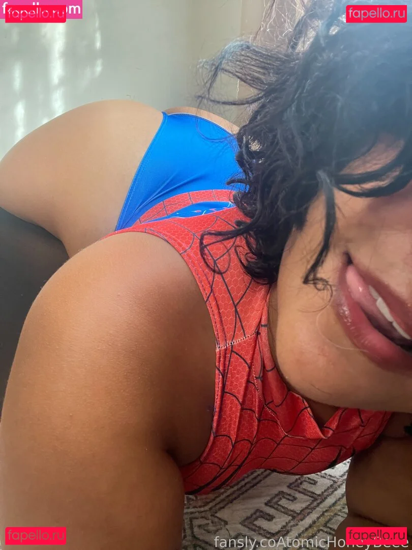 AtomicHoneyBee Onlyfans Photo Gallery 