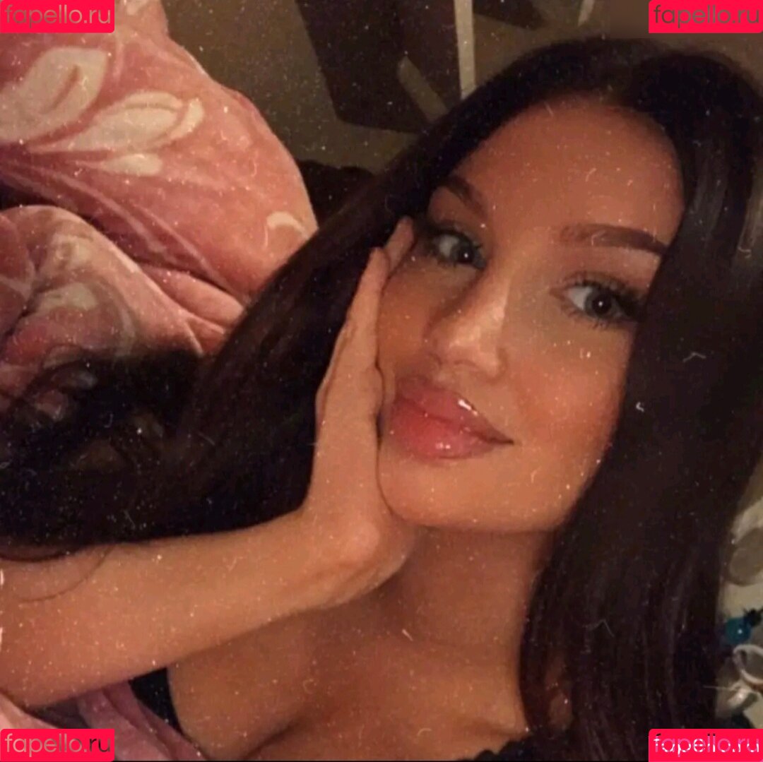 linakaneki Onlyfans Photo Gallery 