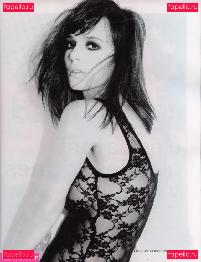 Alizée Lyonnet Onlyfans Photo Gallery 