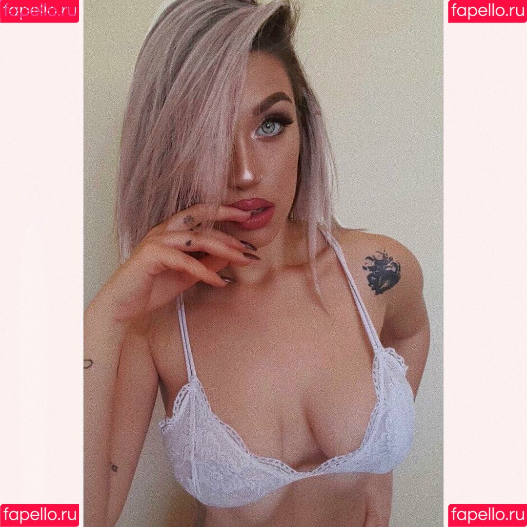 Hoshen Vera Bar Onlyfans Photo Gallery 