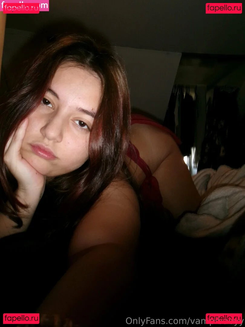 vampibabyy Onlyfans Photo Gallery 