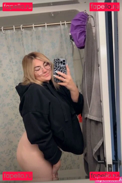 cait_linh Onlyfans Photo Gallery 