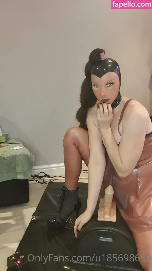 bound2onefree Onlyfans Photo Gallery 