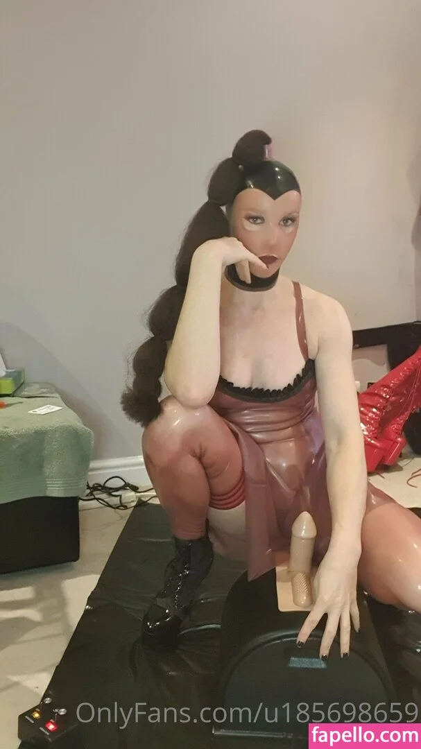 bound2onefree Onlyfans Photo Gallery 