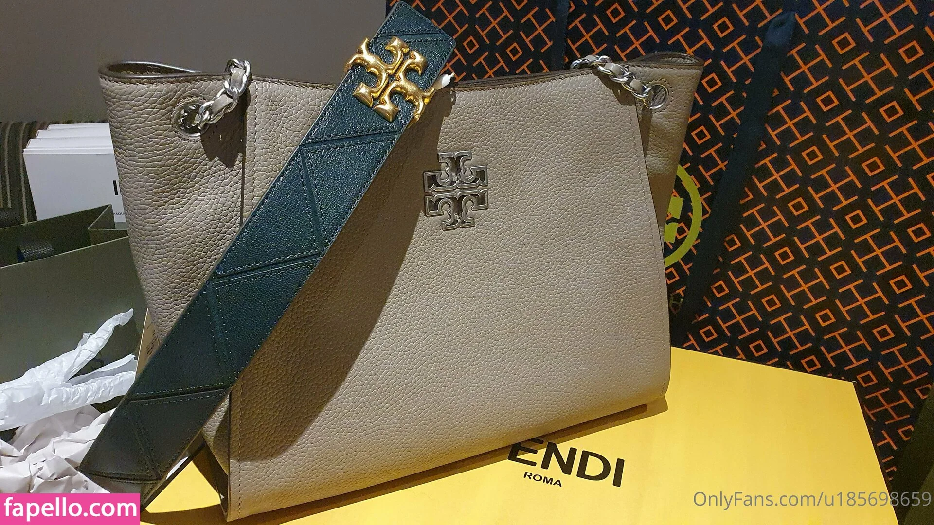 bound2onefree Onlyfans Photo Gallery 