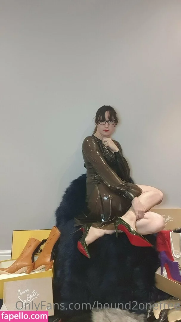 bound2onefree Onlyfans Photo Gallery 
