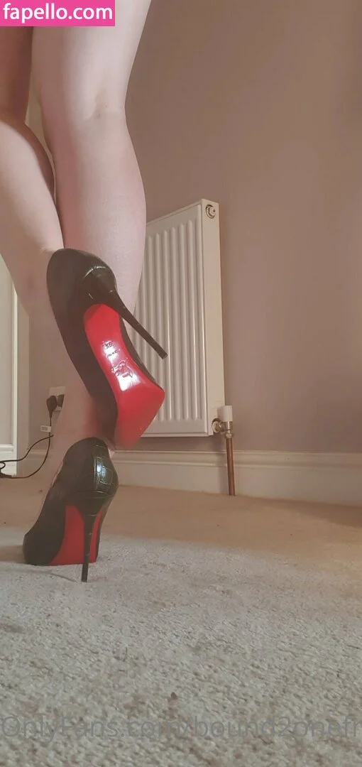 bound2onefree Onlyfans Photo Gallery 