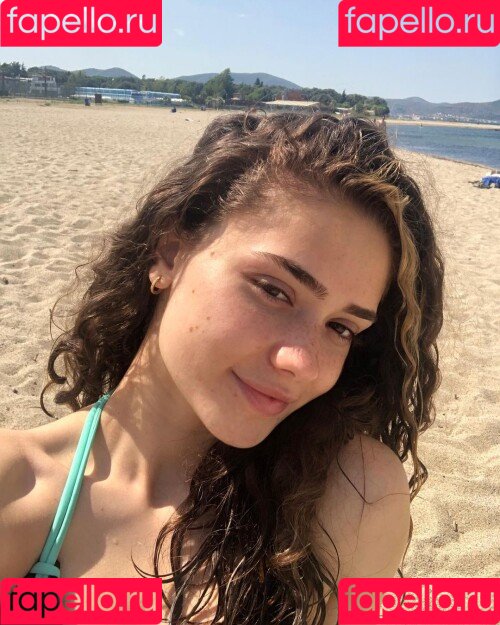 Melike Saygın Onlyfans Photo Gallery 