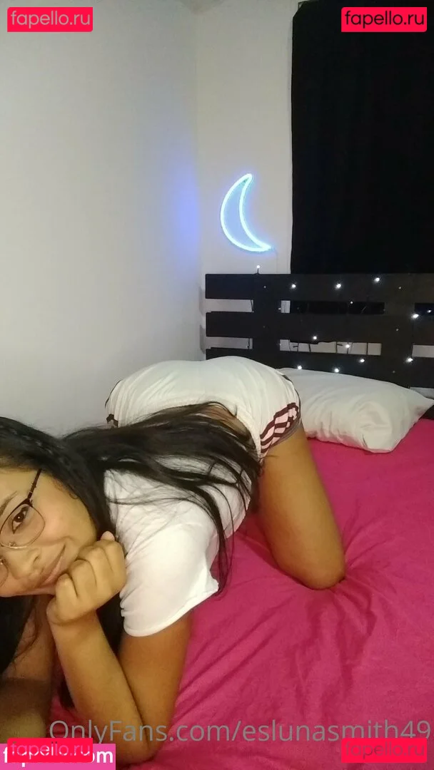 eslunasmith49 Onlyfans Photo Gallery 