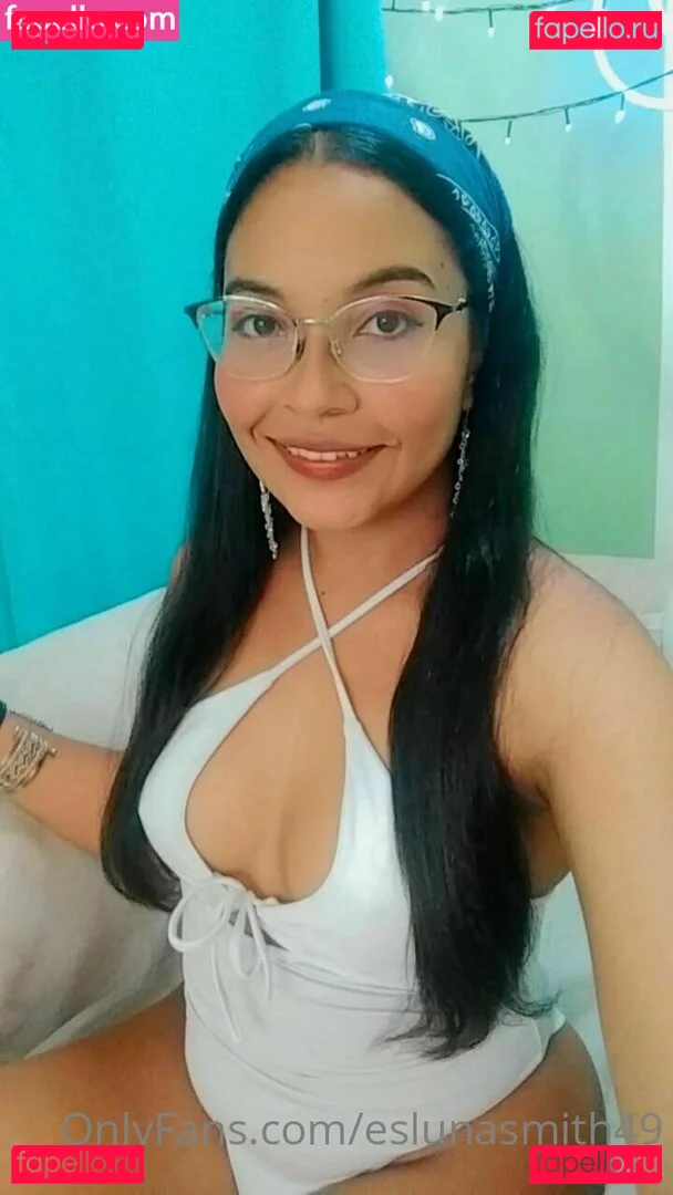 eslunasmith49 Onlyfans Photo Gallery 