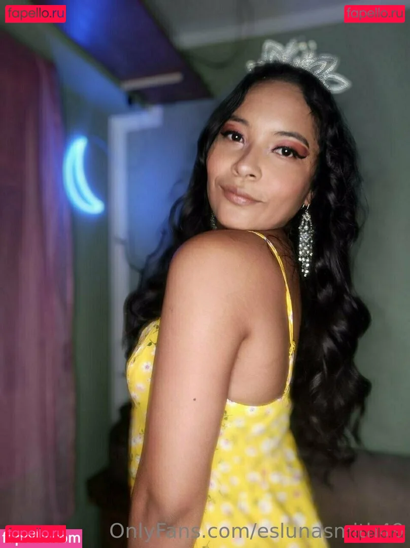 eslunasmith49 Onlyfans Photo Gallery 