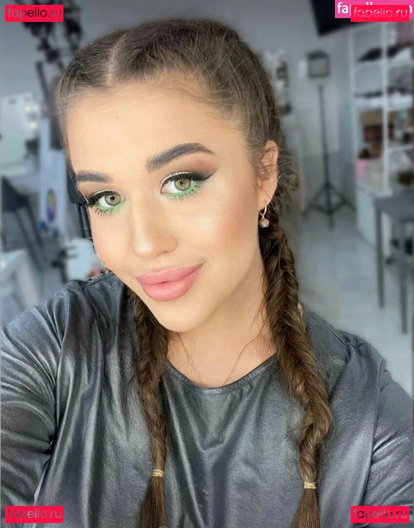 blondyaria Onlyfans Photo Gallery 