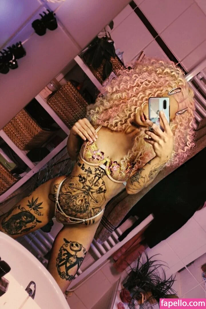 luu_nighthawk Onlyfans Photo Gallery 