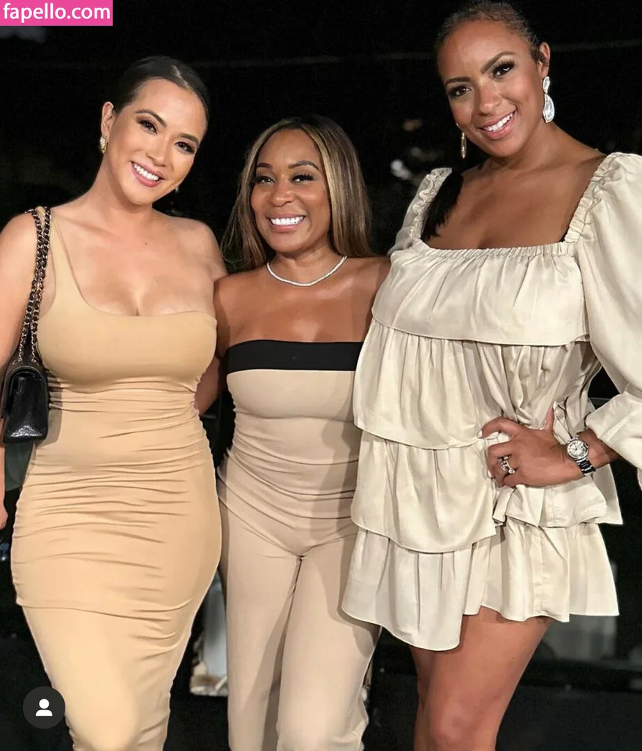 Frances Wang Onlyfans Photo Gallery 