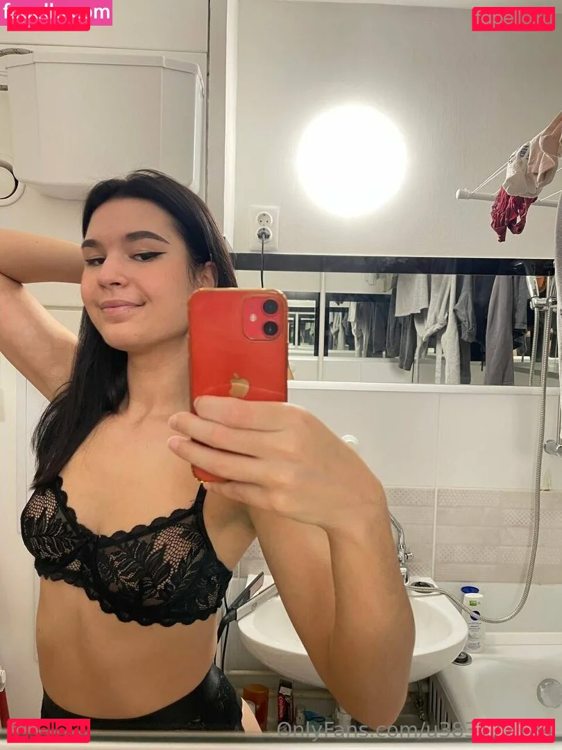 virginallison Onlyfans Photo Gallery 