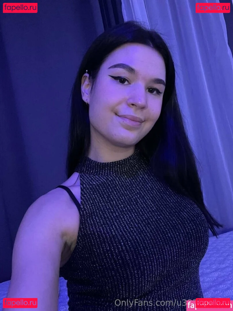 virginallison Onlyfans Photo Gallery 