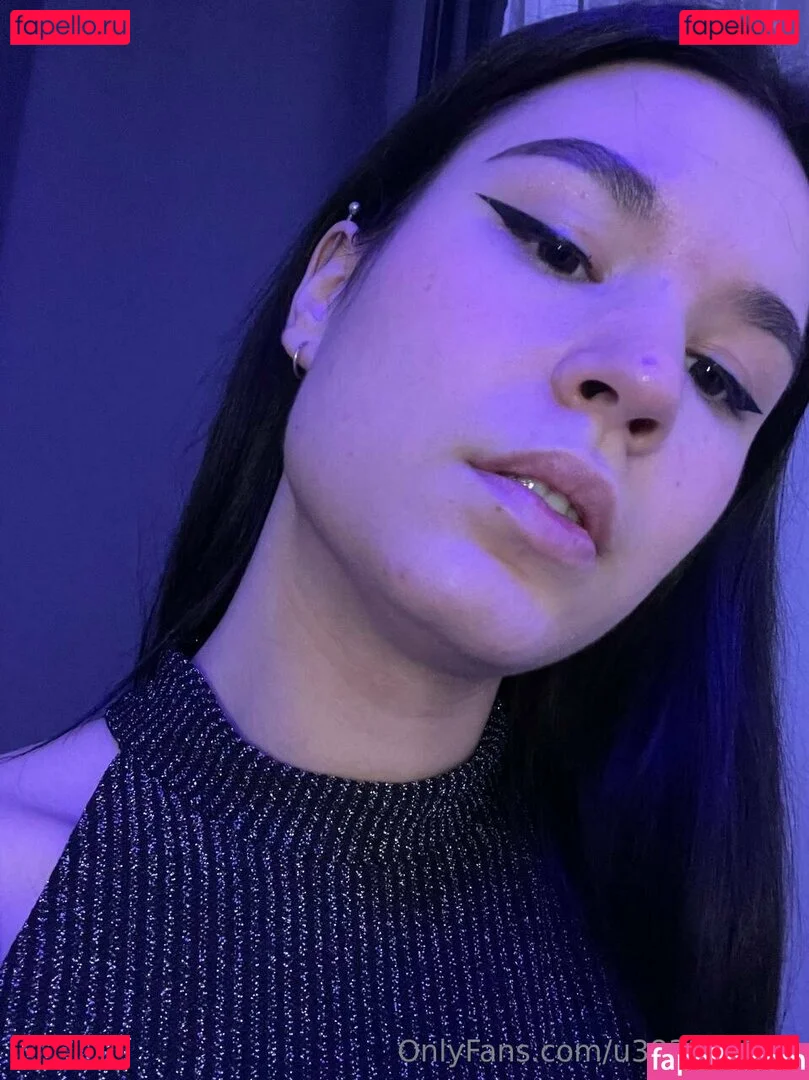 virginallison Onlyfans Photo Gallery 