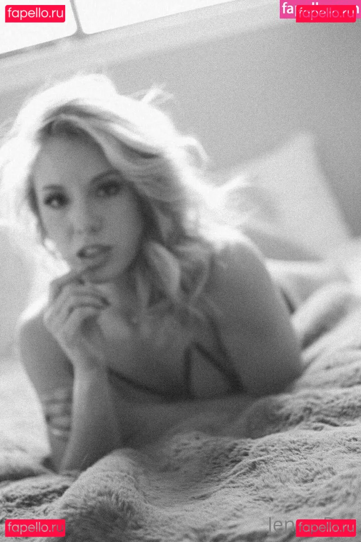 jenaerex Onlyfans Photo Gallery 