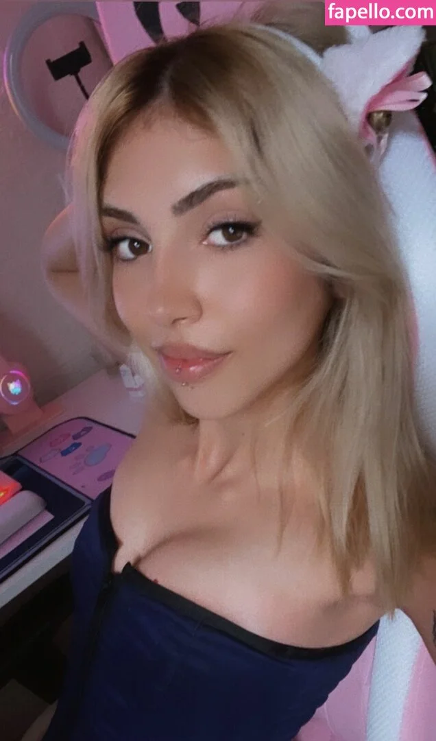 naathys Onlyfans Photo Gallery 