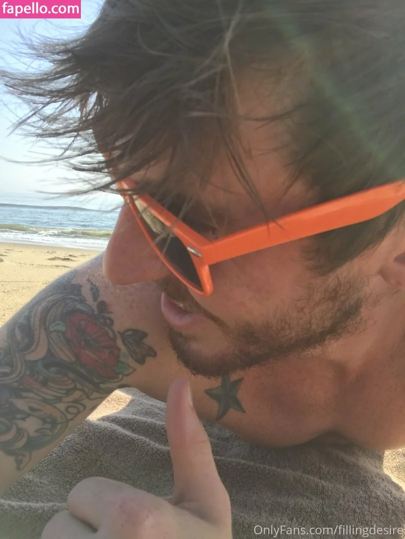 fillingdesire Onlyfans Photo Gallery 