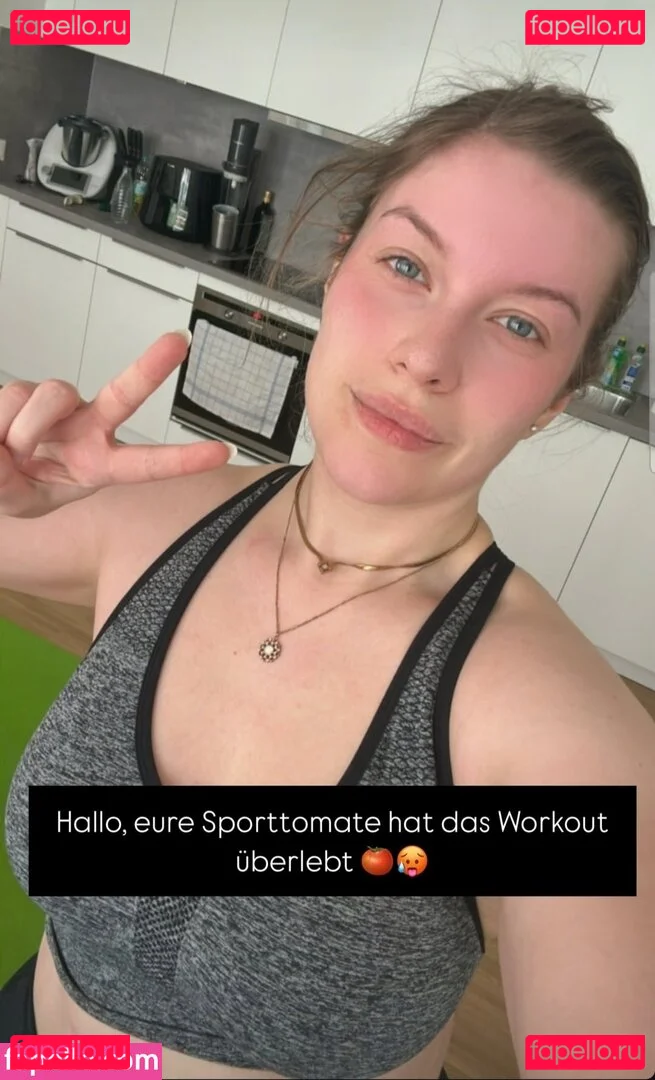 FormulaLena Onlyfans Photo Gallery 