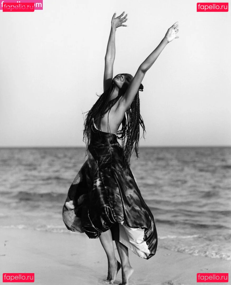 Naomi Campbell Onlyfans Photo Gallery 