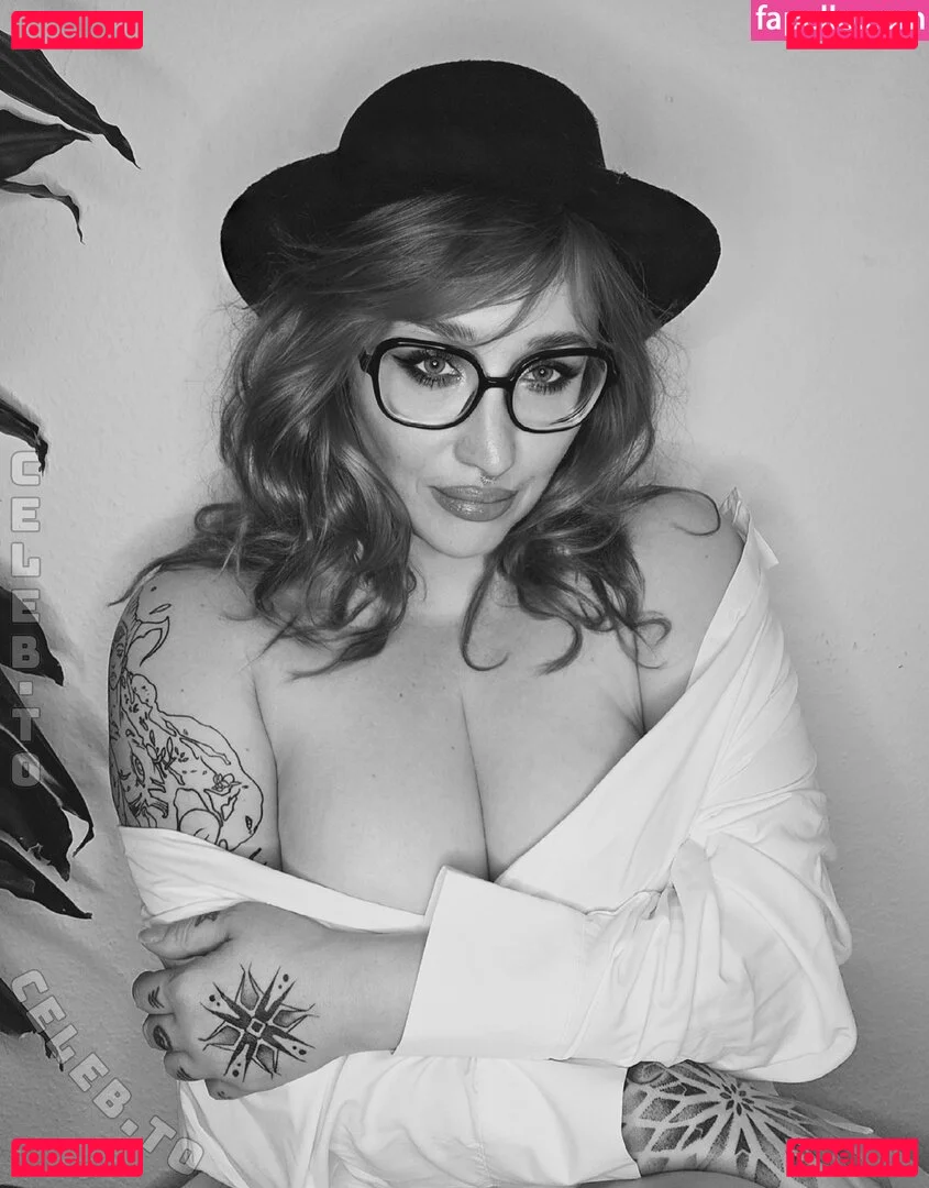 Frau Kopf Onlyfans Photo Gallery 