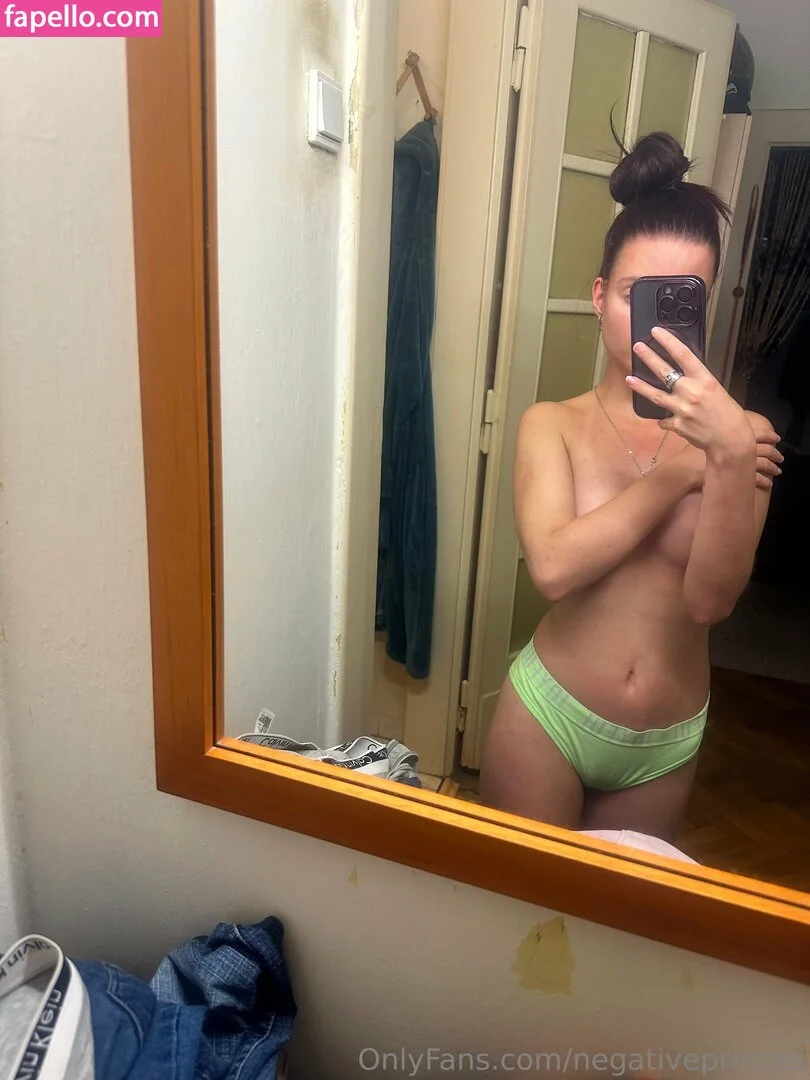 negativeprinces Onlyfans Photo Gallery 