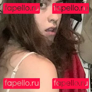 TInyGothGF Onlyfans Photo Gallery 