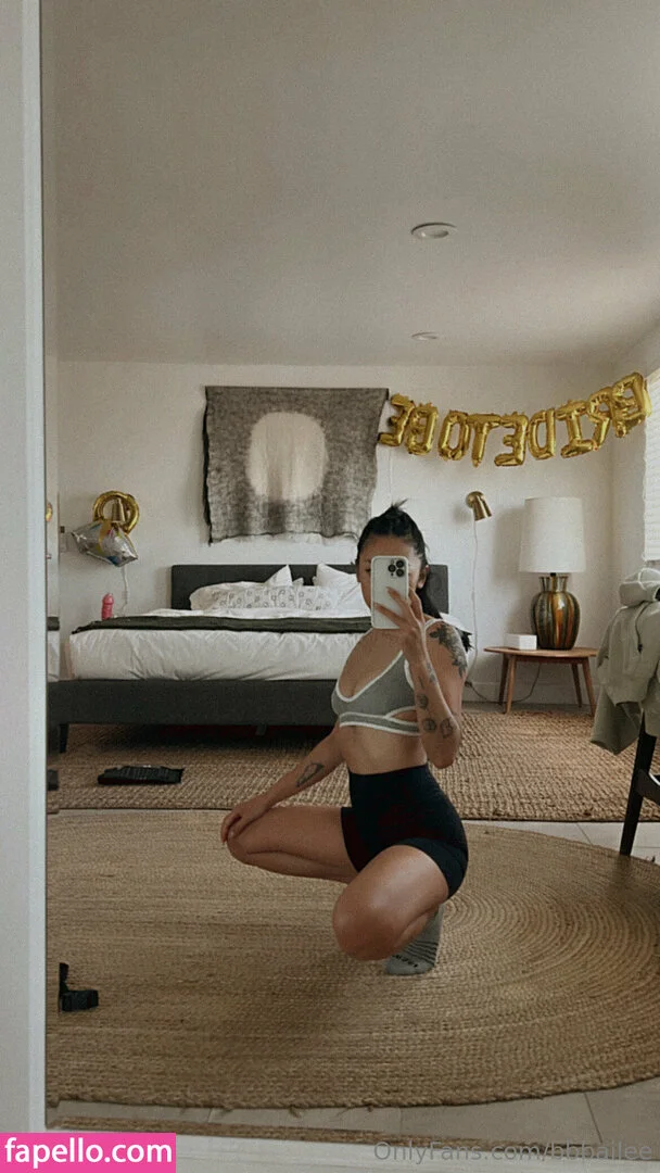 banhmibailee Onlyfans Photo Gallery 