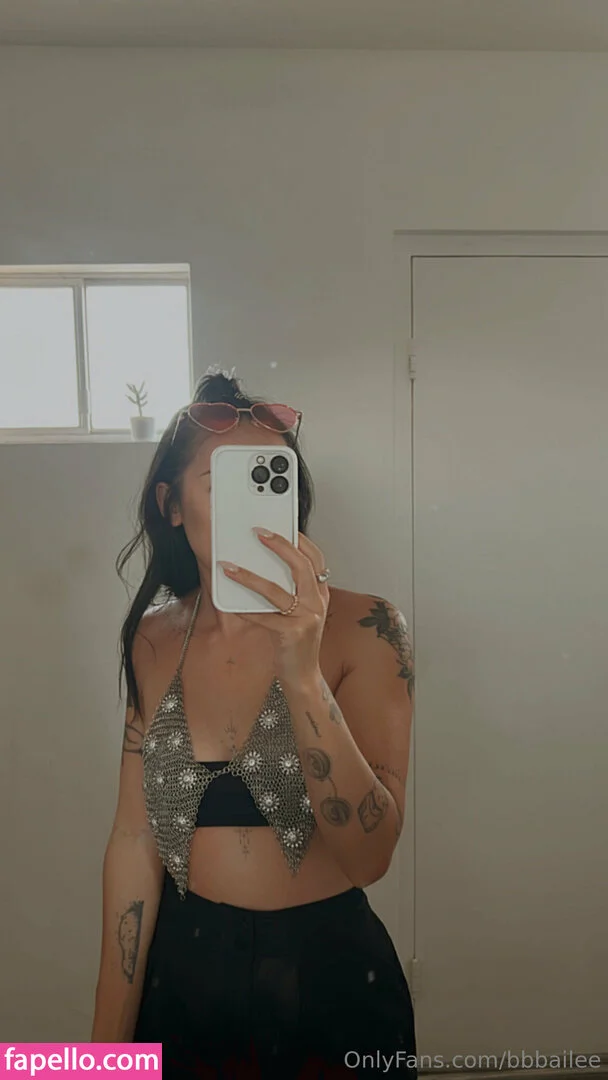 banhmibailee Onlyfans Photo Gallery 