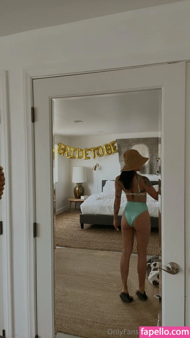 banhmibailee Onlyfans Photo Gallery 