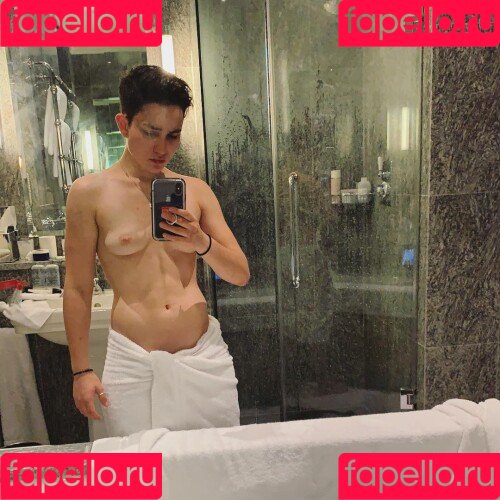 Bex Taylor-Klaus Onlyfans Photo Gallery 