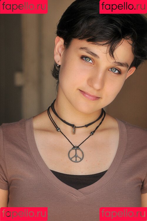 Bex Taylor-Klaus Onlyfans Photo Gallery 