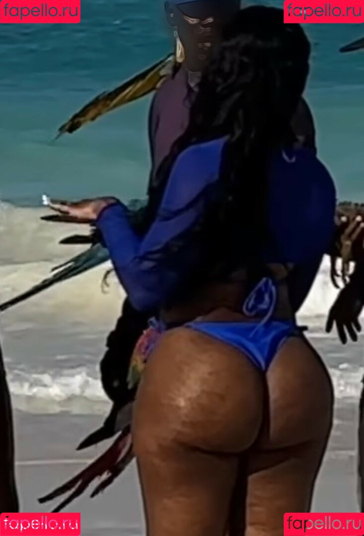 sylviahussein Onlyfans Photo Gallery 