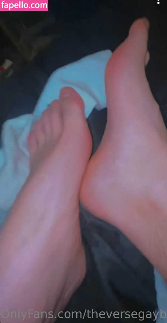 theversegayboy Onlyfans Photo Gallery 