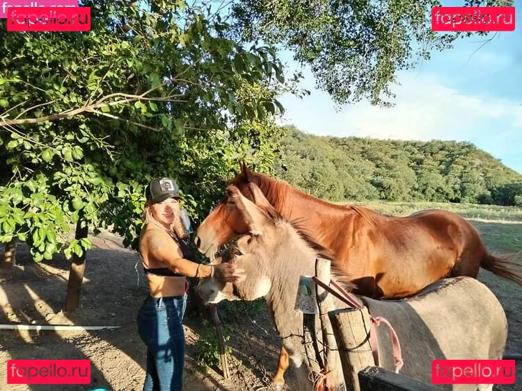 la_gr0sera Onlyfans Photo Gallery 